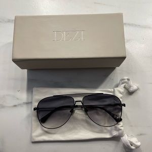 Dezi top shelf sunglasses